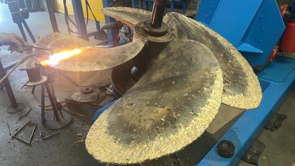 welding a ship propeller